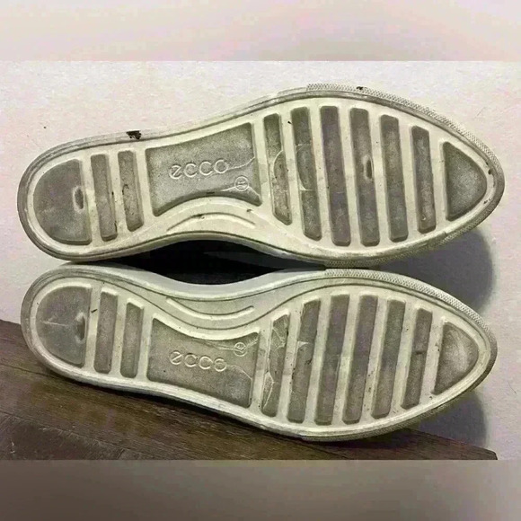 Ecco Gillian Lace Up Sneakers Womens size 6 - Picture 9 of 11